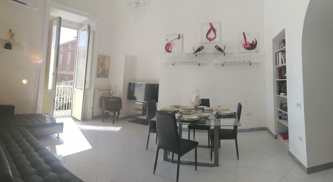 Reggiahome Apartment Caserta Buitenkant foto