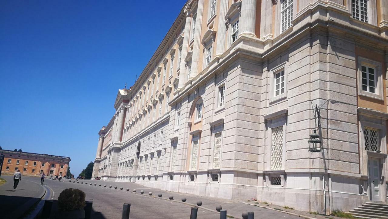 Reggiahome Apartment Caserta Buitenkant foto
